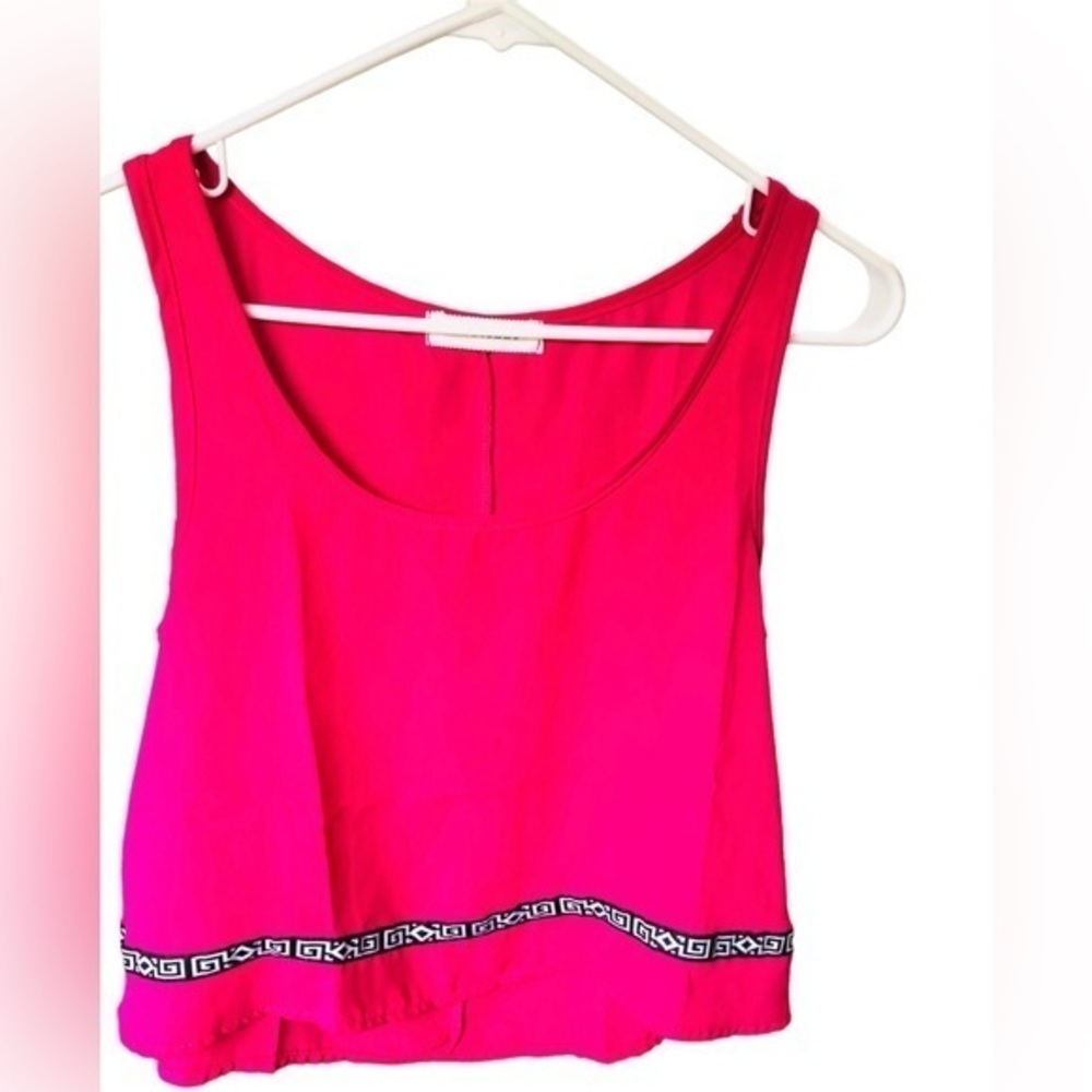 Annianna Top Crop Tops Size M Pink 100% Polyester.